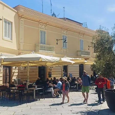Sorella Luna Boutique, Centro Di 3* Ольбія