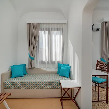 Sorella Luna Boutique, Centro Di 3* אולביה