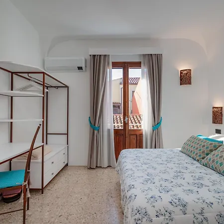 Sorella Luna Boutique, Centro Di Olbia