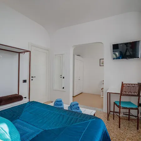 Sorella Luna Boutique, Centro Di Pensjonat