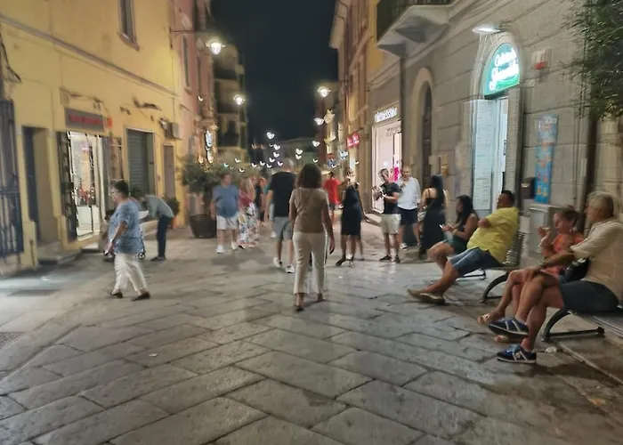 Sorella Luna Boutique, Centro Di