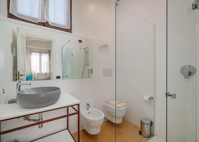 ゲストハウス Sorella Luna Boutique, Centro Di